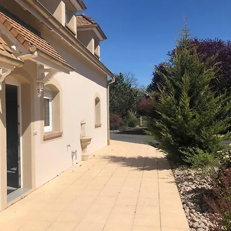 Maison *